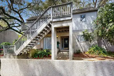 Image de Cozy retreat, full kitchen, deck w/ electric grill, near beach, dogs ok