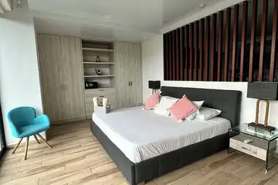 Image de Departamento de Lujo en la 5ta Av. Ubicado a Solo Unos Minutos de la Playa!