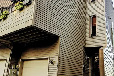 Image de Chill Lake Channel 'Brewhouse' Townhouse: 2 bedrooms on Lake Winnebago