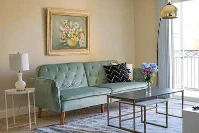 Image de Sleepover: Dashing 1bd/1ba + Balcony - Okc\n