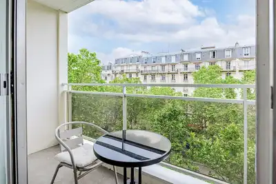 Image de Appartement cosy à Paris avec cuisine