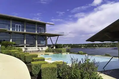 Image de 3 Pet-Friendly Units at Lakeway Resort & Spa, Outdoor Pool!