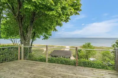 Image de Enjoy South Haven Fireworks from your Private Beach on Lake Michigan!