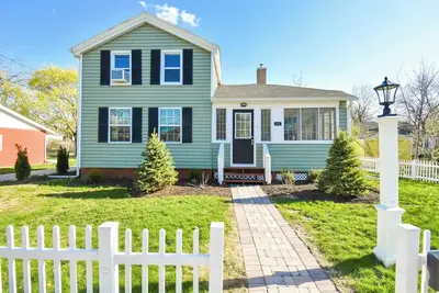 Image de Aarcade Inn • 4 Blocks to Main St! Hidden Arcade, Spacious Backyard + Family Fun