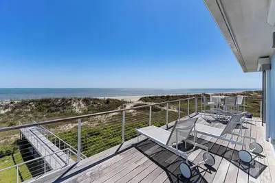 Image de Modern Luxury Oceanfront 4br Beach House