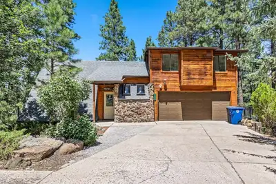 Image de Incroyable maison de 4 étages à Flagstaff