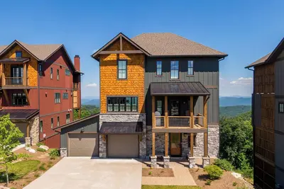 Image de Mountain Kandy - Luxury home with stunning views and amenities!