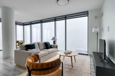 Image de Clean Downtown 2br w/ W/D & Fitness, near Restaurants, by Blueground