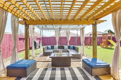Image de Chic & Relaxing Katy Escape w/ Community Pool!