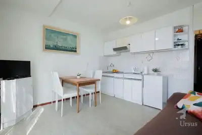 Image de Charming, antique apt w/balcony, sleeps 4, discover Split - Lovelily