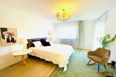 Image de Ruhige Helle Wohnung mit 130 qm im 1. og