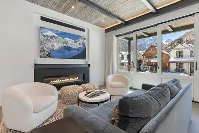 Image de Nirvana: Luxury Telluride Penthouse with Stunning Views
