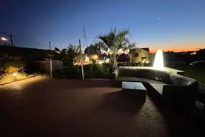 Image de Villa Avec Piscine Dans les Hauteurs de Binic vue mer 5 min de la Plage!