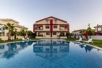 Image de One-Bedroom Apartment 1 bed 2 sofa beds