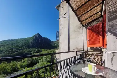 Image de Beautiful apartment with a fantastic balcony view