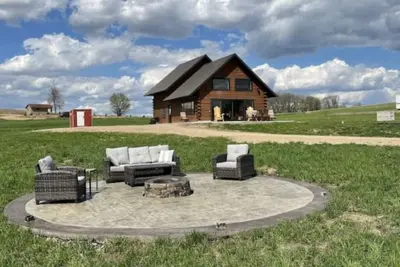 Image de New Lakefront Log Cabin & Private Dock