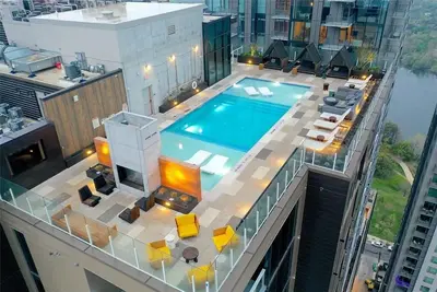 Image de ~Heated Rooftop Pool~ 30th Floor Balcony Dt View
