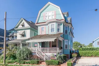 Image de Classic Victorian Beauty Located in the Heart of Cape May