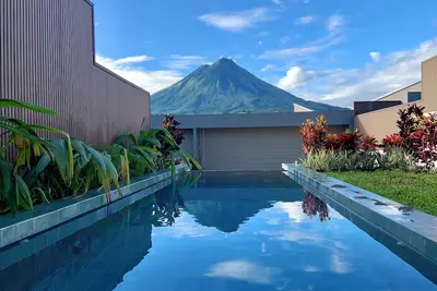 Image de New private villa, spectacular views, private pool, jacuzzi, sun deck, A\/C, WiFi