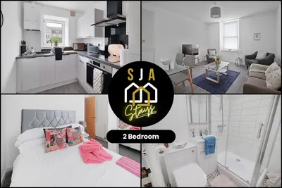 Image de Prestige-Appartement-Salle de bain privée séparée-Vue ville