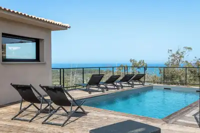 Image de Villa Kalinas classée 4* à Solenzara - Vue mer à 180°