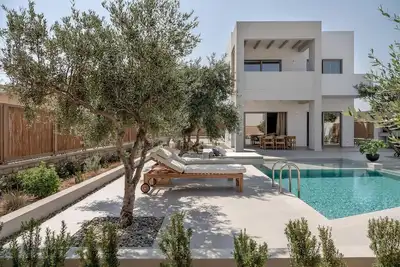 Image de Sensational Chania Villa | Villa Roshi | 3 Bedrooms | Private Outdoor Pool and Bbq Facilities | Platanias | Tavronitis