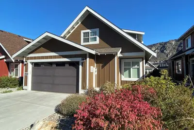 Image de Gorgeous Cottage. . . Mere Steps From The Beach! ! ! \nThe Cottages on Osoyoos Lake.