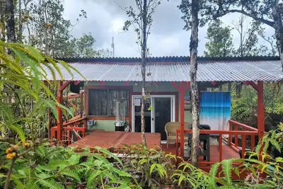 Image de tiny home 6 w\/ private hot tub surrounded by nature near Volcano National Park