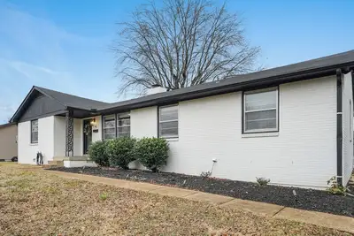 Image de Escape to Clarksville's Chic Luxe 3br Home