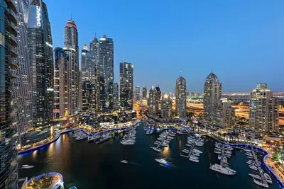 Image de Luxury 3br in Dubai Marina with Pool, Gym, and Beach Access