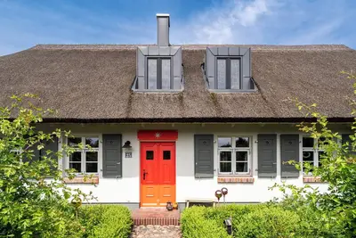 Image de Relaxation in the countryside: Holiday idyll at Landhaus Born on Fischland DarĂź Zingst