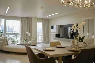 Image de Experience Luxury Living: Modern Oasis with Pool & Beach Access!