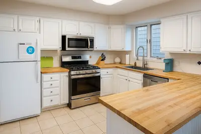 Image de Private & Quiet 3br Oceanfront-Large Open Concept Living Area