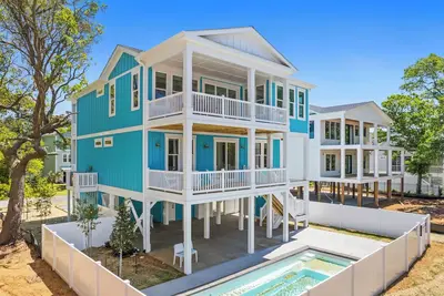 Image de Private Heated Pool, Luxury 6-Bedroom Beach Home with Easy Beach Access