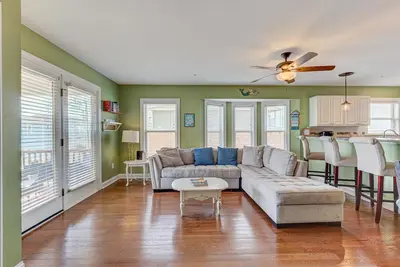 Image de ⭐1 Block to Pier and Freeman Park-Amazing Ocean Views-Writer's Cove⭐