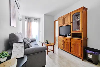 Image de Luminous T2 A La Playa ByDivas! Pool, Beach & Parking