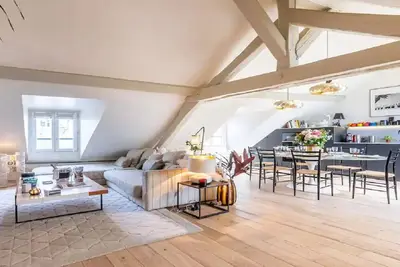 Image de Landmark Living on Rue Saint-honoré, Neighboring Tuileries & Place Vendome
