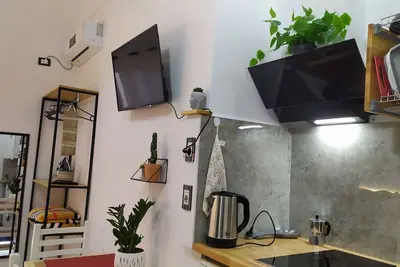 Image de Cosy modern studio in bllok with balcony