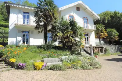 Image de Villa avec jardin proche de Pau - Idéal famille