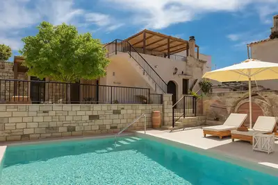 Image de Captain's Hyatt, private pool, Near tavern