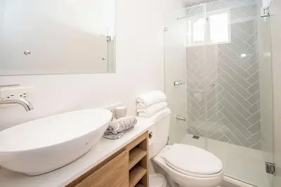 Image de Beautiful Condo just steps from Avenida Escazu!