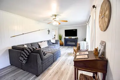 Image de Cozy home, near Toccoa River, fishing/tubing with a washer/dryer-Dogs ok