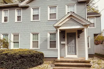 Image de Spring Glen Suite\n\nEntire rental unit in Hamden, Connecticut\n\n