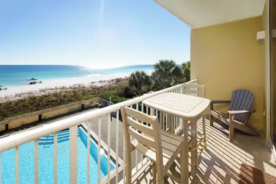 Image de Waters Edge 308 • Amazing Beach Condo with Oceanfront Balcony, Covered Parking, Free Beach Service
