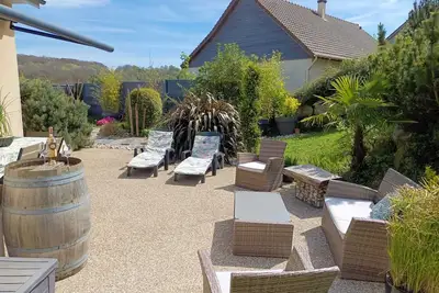 Image de Maison Calme Avec Belle Terrasse