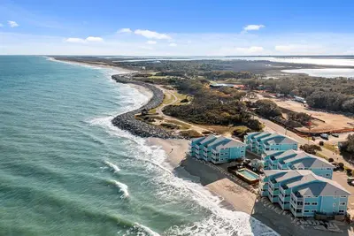 Image de Oceanfront-Pool View-Third floor Condo- Sleeps 6