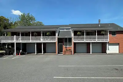 Image de Adorable Downtown Black Mountain Retreat - Steps to Everything