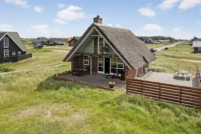 Image de Belle maison à Harboøre avec WiFi