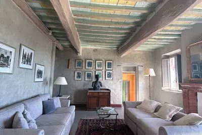 Image de Elegant artistic house