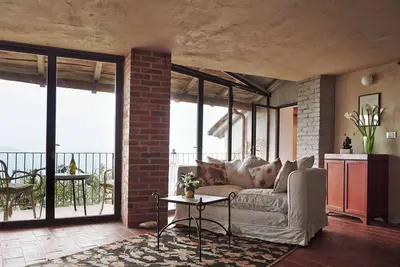 Image de Refined House, Amazing Panoramic View